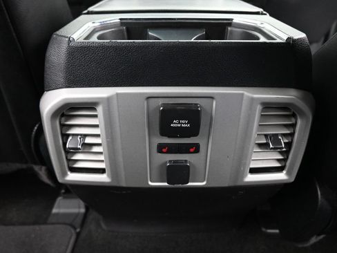 Used 2015 Ford F150 Lariat w/ Equipment Group 502A Luxury AWD/4WD image 21