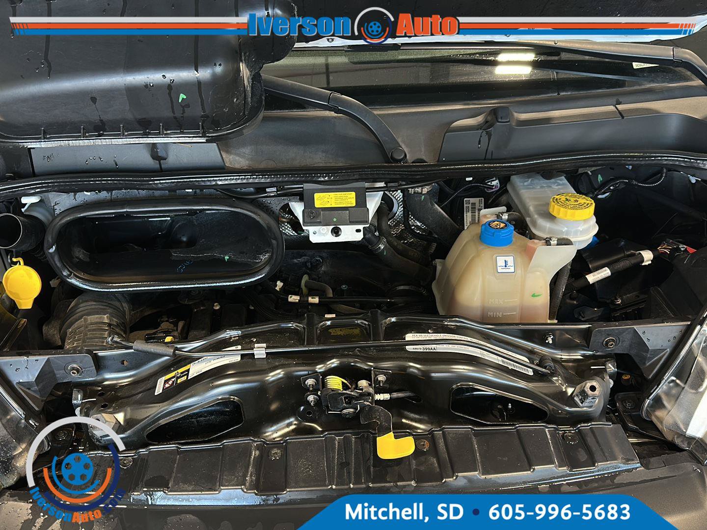 Used 2025 RAM ProMaster 2500 w/ Convenience Group FWD image 10