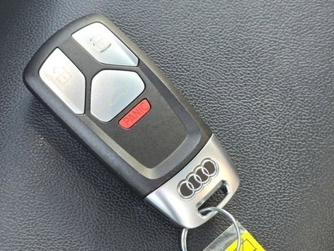 Used 2023 Audi Q5 2.0T Prestige w/ Prestige Package image 45