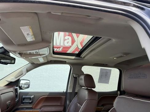 Used 2017 Chevrolet Silverado 1500 High Country image 17