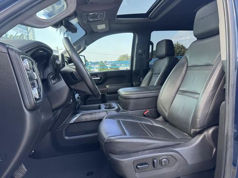 Used 2023 GMC Sierra 2500 Denali w/ Denali Ultimate Package AWD/4WD image 9