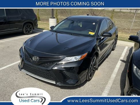 Used 2019 Toyota Camry XSE image 1