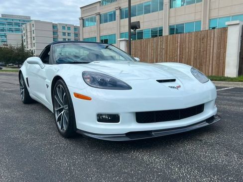 Used 2013 Chevrolet Corvette Grand Sport RWD image 24