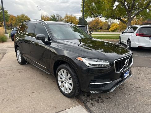 Used 2018 Volvo XC90 T6 Momentum w/ Convenience Package image 7