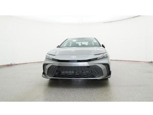 New 2026 Toyota Camry SE image 31