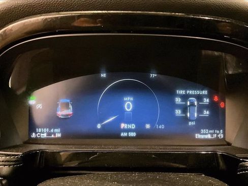 Used 2023 Lincoln Corsair AWD w/ Equipment Group 101A image 19