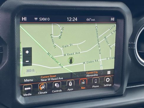 Used 2022 Jeep Wrangler Unlimited Sahara w/ Safety Group AWD/4WD image 18