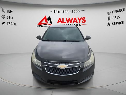 Used 2013 Chevrolet Cruze LS FWD image 1