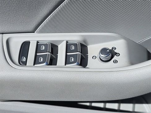 Used 2016 Audi A3 1.8T Premium w/ Audi MMI Navigation Plus image 22