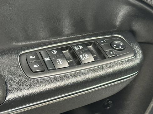 Used 2014 Dodge Charger SE image 13