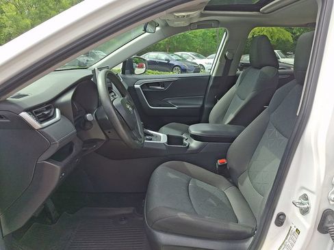 Used 2024 Toyota RAV4 XLE w/ Convenience Package AWD/4WD image 13
