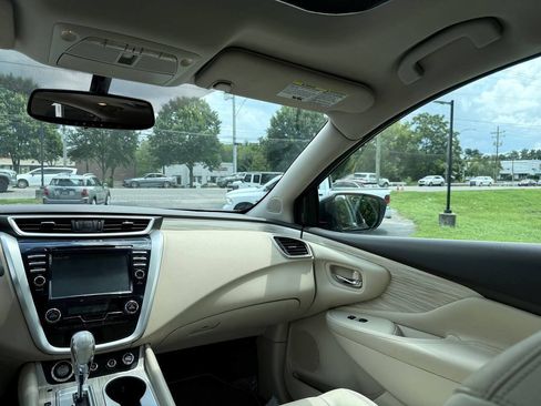 Used 2016 Nissan Murano Platinum w/ Platinum Technology Package FWD image 26