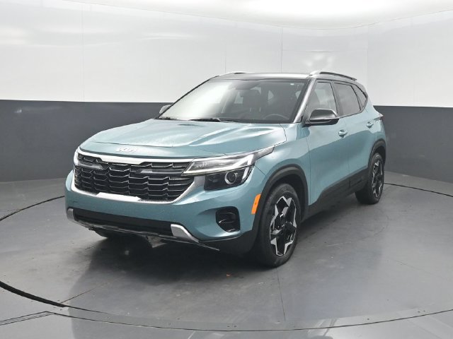 Used 2025 Kia Seltos S FWD image 2