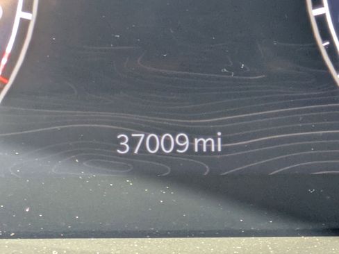 Used 2023 Jeep Grand Cherokee Altitude image 11