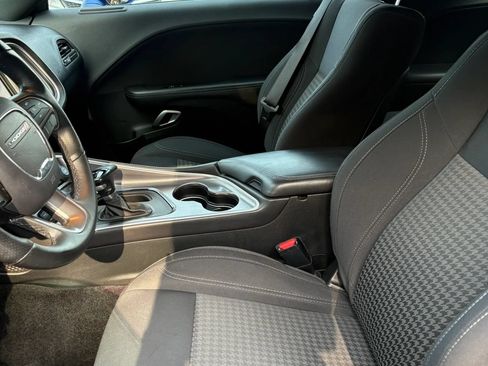 Used 2019 Dodge Challenger SXT w/ Blacktop Package RWD image 10