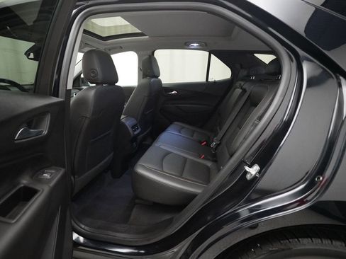 Used 2020 Chevrolet Equinox LT w/ Sport Edition AWD/4WD image 16
