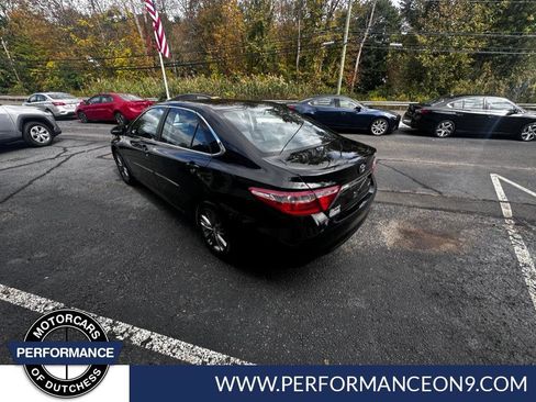 Used 2017 Toyota Camry SE image 8