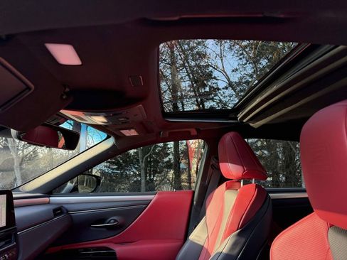 Used 2023 Lexus ES 300h F Sport w/ Accessory Package (Z1) image 20