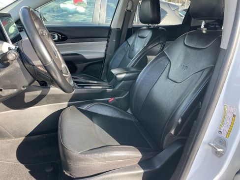 Used 2022 Jeep Compass Limited image 6