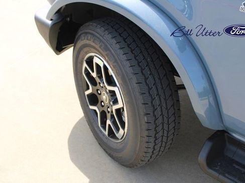 New 2025 Ford Bronco Outer Banks image 5