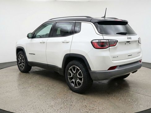 Used 2025 Jeep Compass Trailhawk AWD/4WD image 6