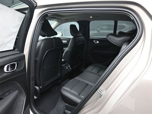 New 2024 Volvo XC40 B5 Plus w/ Protection Package Premier image 18
