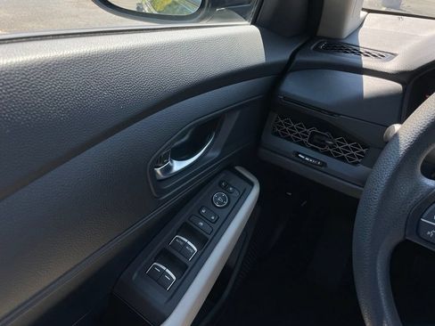 Used 2025 Honda Accord LX image 22