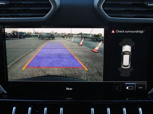 Used 2023 Lamborghini Urus S image 17