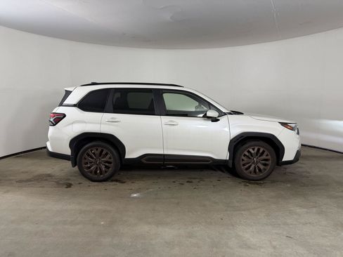Used 2025 Subaru Forester Sport AWD/4WD image 6