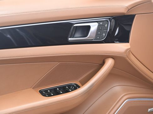 Certified 2023 Porsche Panamera 4S AWD/4WD image 27