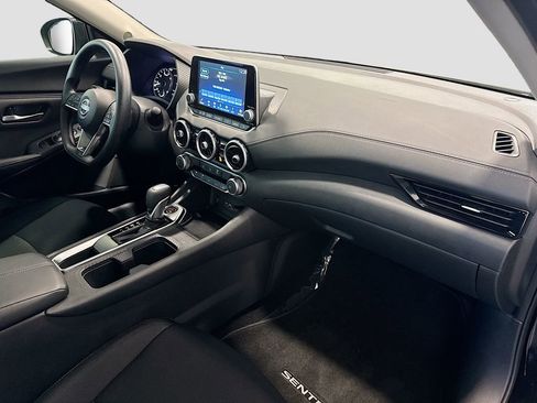Used 2025 Nissan Sentra SV image 23