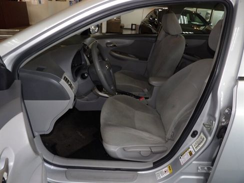 Used 2010 Toyota Corolla image 9