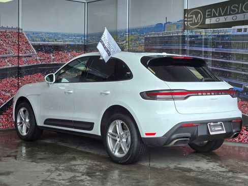 Used 2024 Porsche Macan image 6