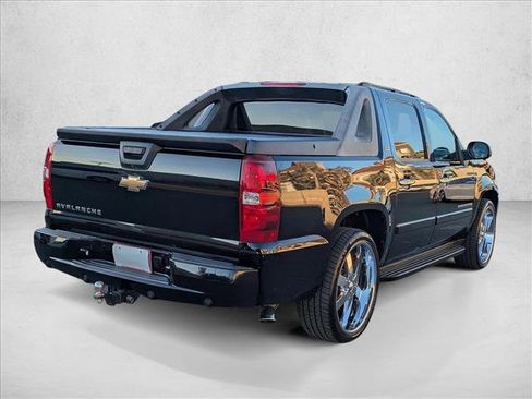 Used 2007 Chevrolet Avalanche LTZ w/ LTZ Preferred Equipment Group image 5