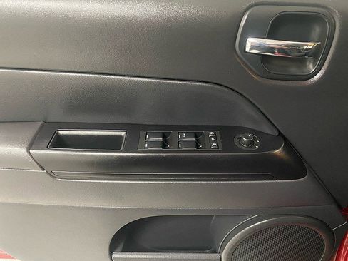 Used 2015 Jeep Patriot Sport w/ Power Value Group image 9