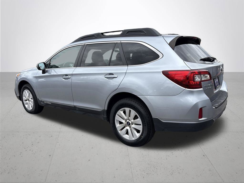 Used 2015 Subaru Outback 2.5i Premium AWD/4WD image 8
