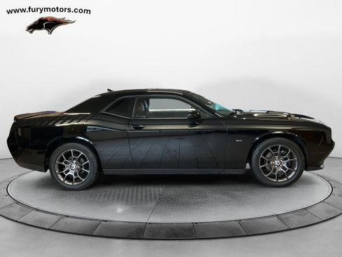 Used 2018 Dodge Challenger GT image 2