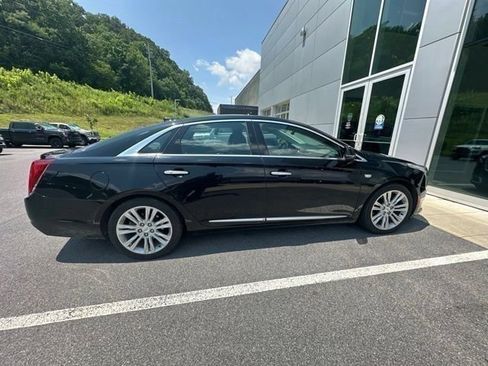 Used 2019 Cadillac XTS Luxury FWD image 10