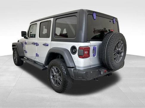 Used 2024 Jeep Wrangler Sport S image 3