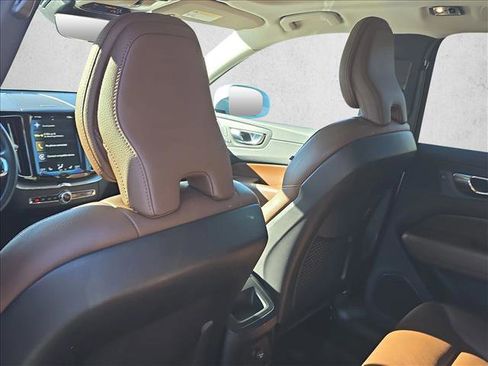Used 2019 Volvo XC60 T8 Inscription w/ Protection Package Premier image 15