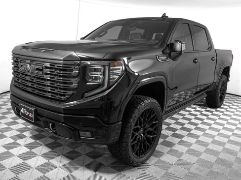 Used 2024 GMC Sierra 1500 Denali Ultimate AWD/4WD image 8