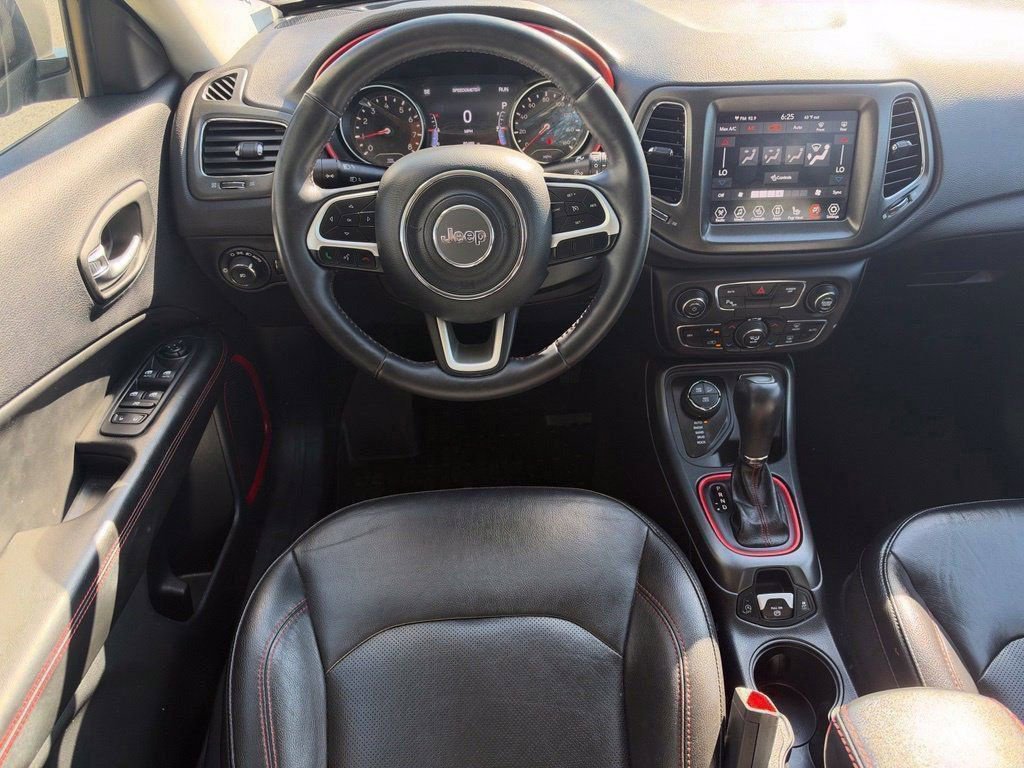 Used 2019 Jeep Compass Trailhawk w/ Leather Interior Group AWD/4WD image 19