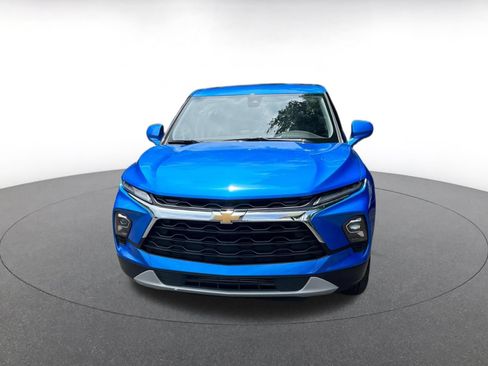 Used 2026 Chevrolet Blazer LT FWD image 2