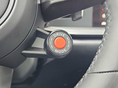 Certified 2025 Porsche 911 Carrera S RWD image 22