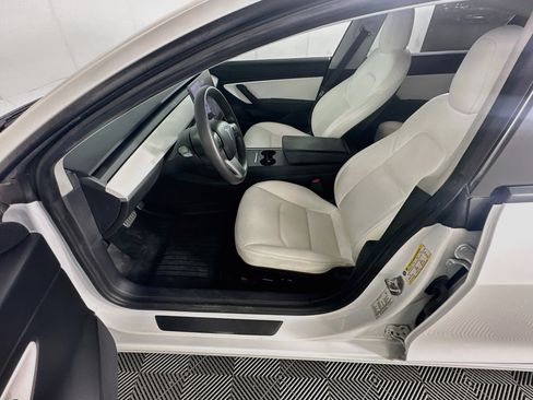 Used 2021 Tesla Model 3 Standard Range Plus RWD image 13