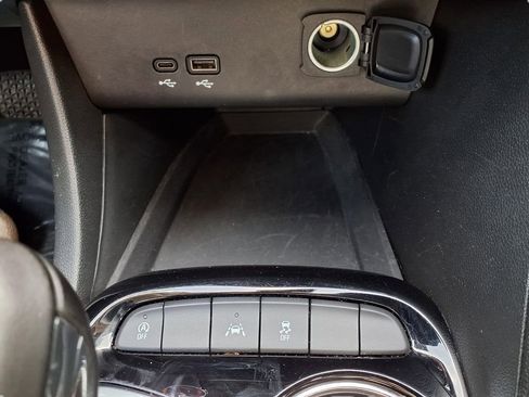 Used 2025 Buick Encore GX Preferred FWD image 10