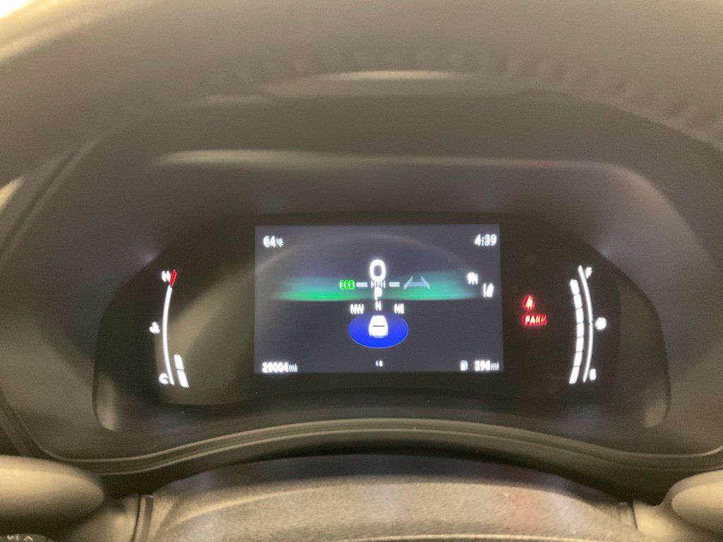 Used 2025 Toyota Grand Highlander AWD image 2