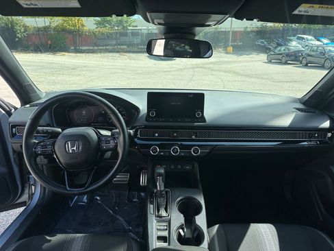 Used 2025 Honda Civic Sport image 30