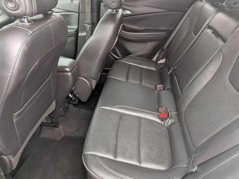 Used 2021 Buick Encore GX Essence image 32