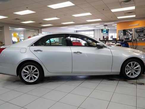 Used 2018 Cadillac CTS 2.0L Turbo 4D Sedan image 16